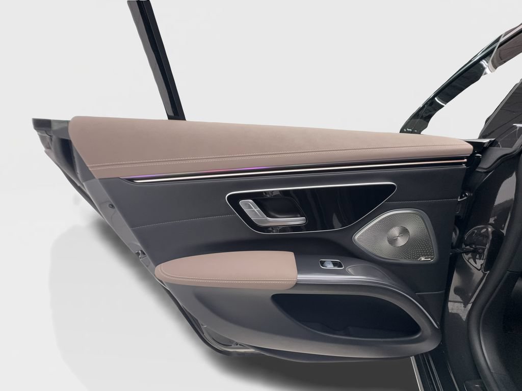 Used 2023 Mercedes-Benz EQS 450+ Sedan image 26