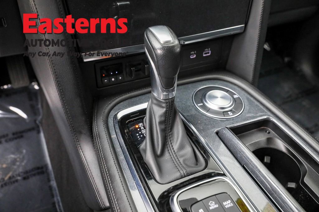 Used 2024 Nissan Armada SV image 13