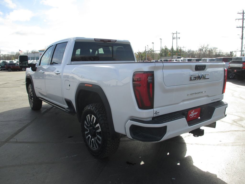 Used 2024 GMC Sierra 3500 Denali Ultimate image 10