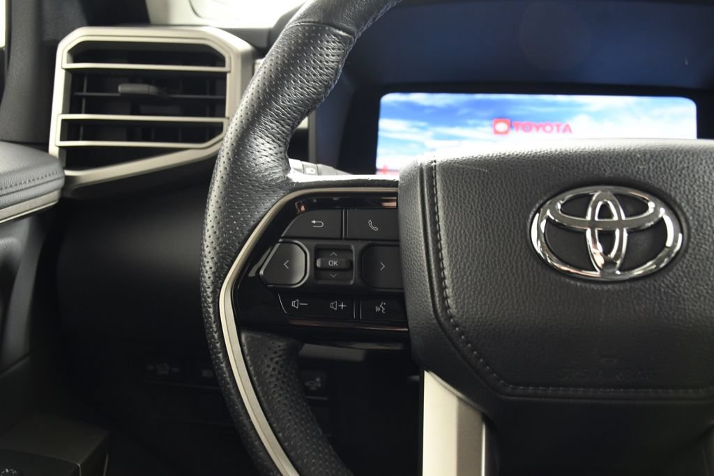 Used 2024 Toyota Tundra Limited AWD/4WD image 29