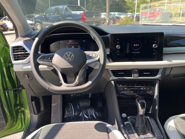 New 2025 Volkswagen Taos SE image 16