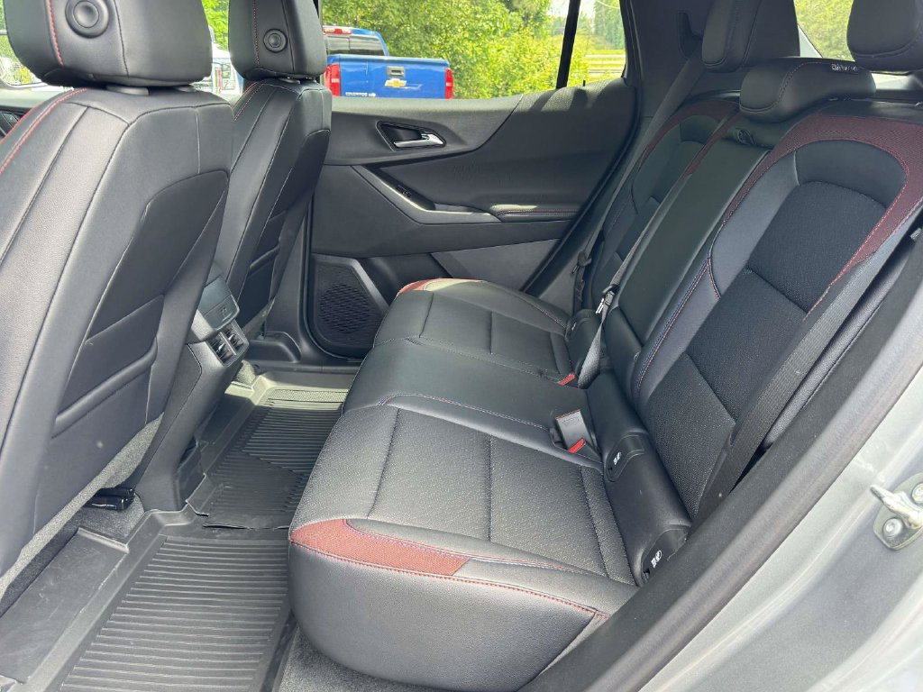 New 2026 Chevrolet Equinox RS w/ Safety and Technology Package FWD image 17