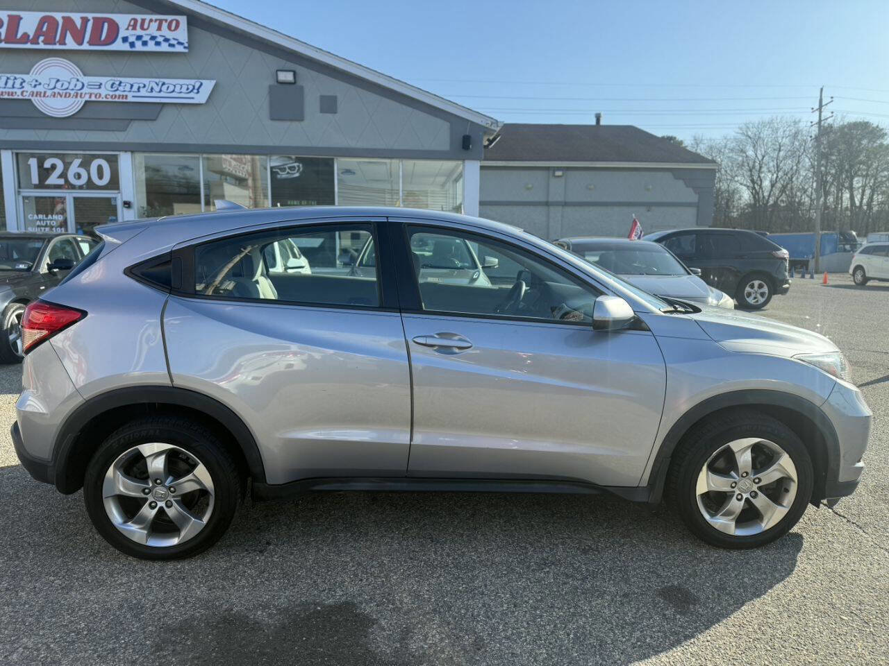 Used 2018 Honda HR-V LX image 8