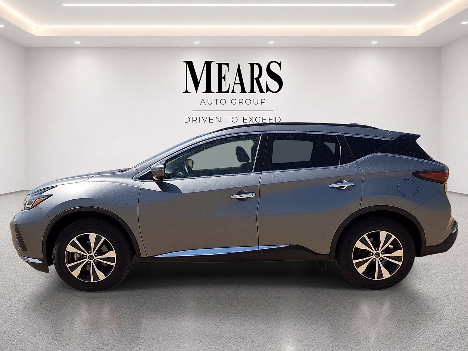 Used 2023 Nissan Murano SV FWD image 2