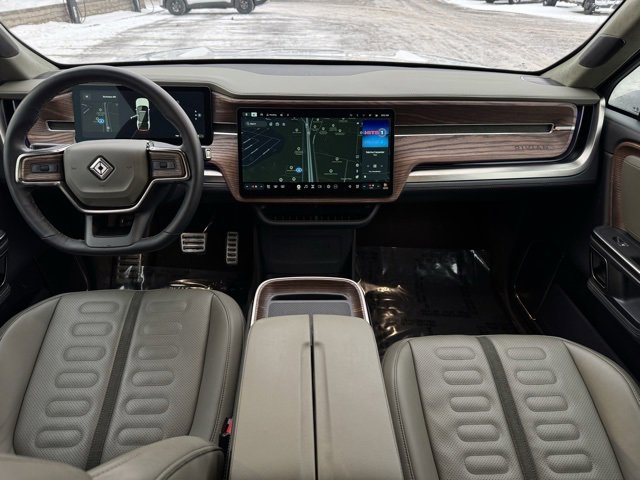 Used 2023 Rivian R1S Adventure image 6
