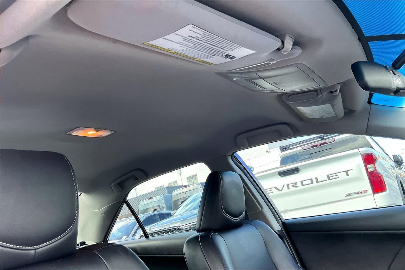 Used 2012 Toyota Camry SE FWD image 30