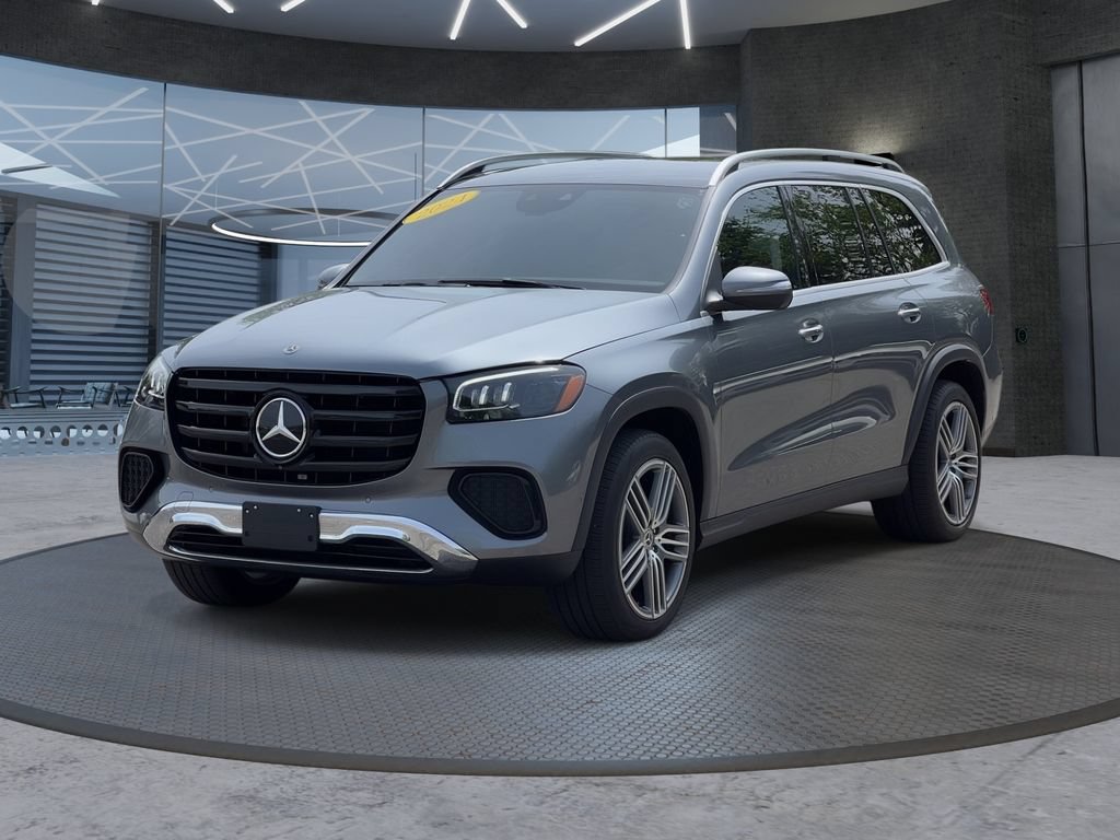 Used 2024 Mercedes-Benz GLS 450 4MATIC image 2