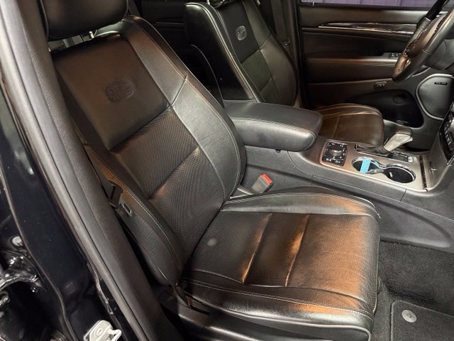 Used 2019 Jeep Grand Cherokee Overland AWD/4WD image 28