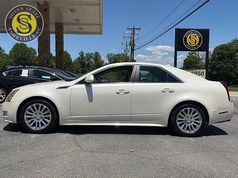 Used 2010 Cadillac CTS Performance w/ Performance Luxury Package RWD image 3