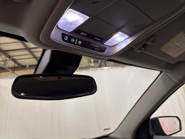 Used 2022 GMC Terrain SLE w/ Driver Convenience Package image 18