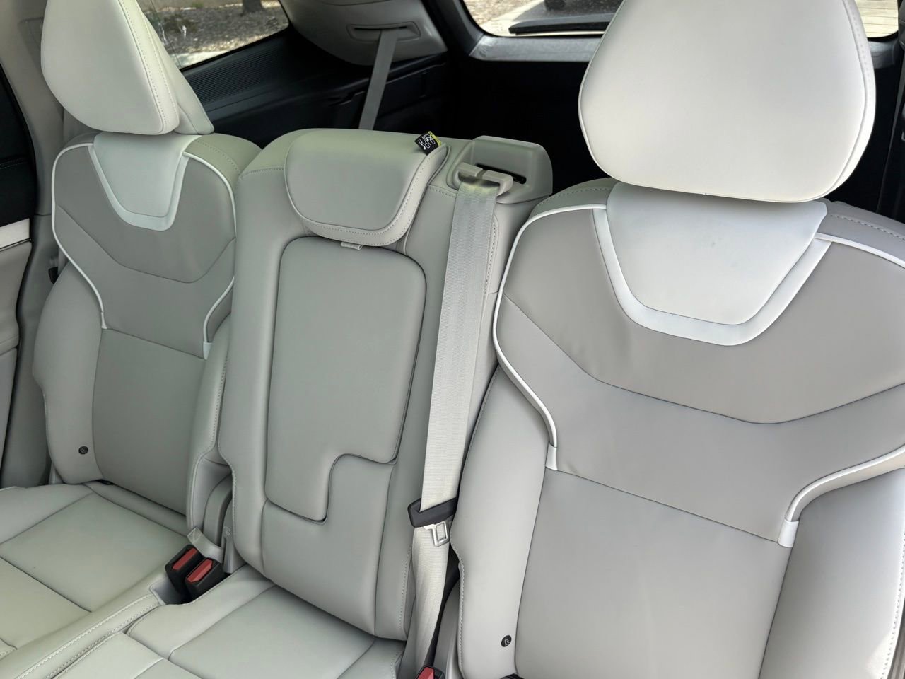 New 2026 Volvo EX90 Plus RWD image 21