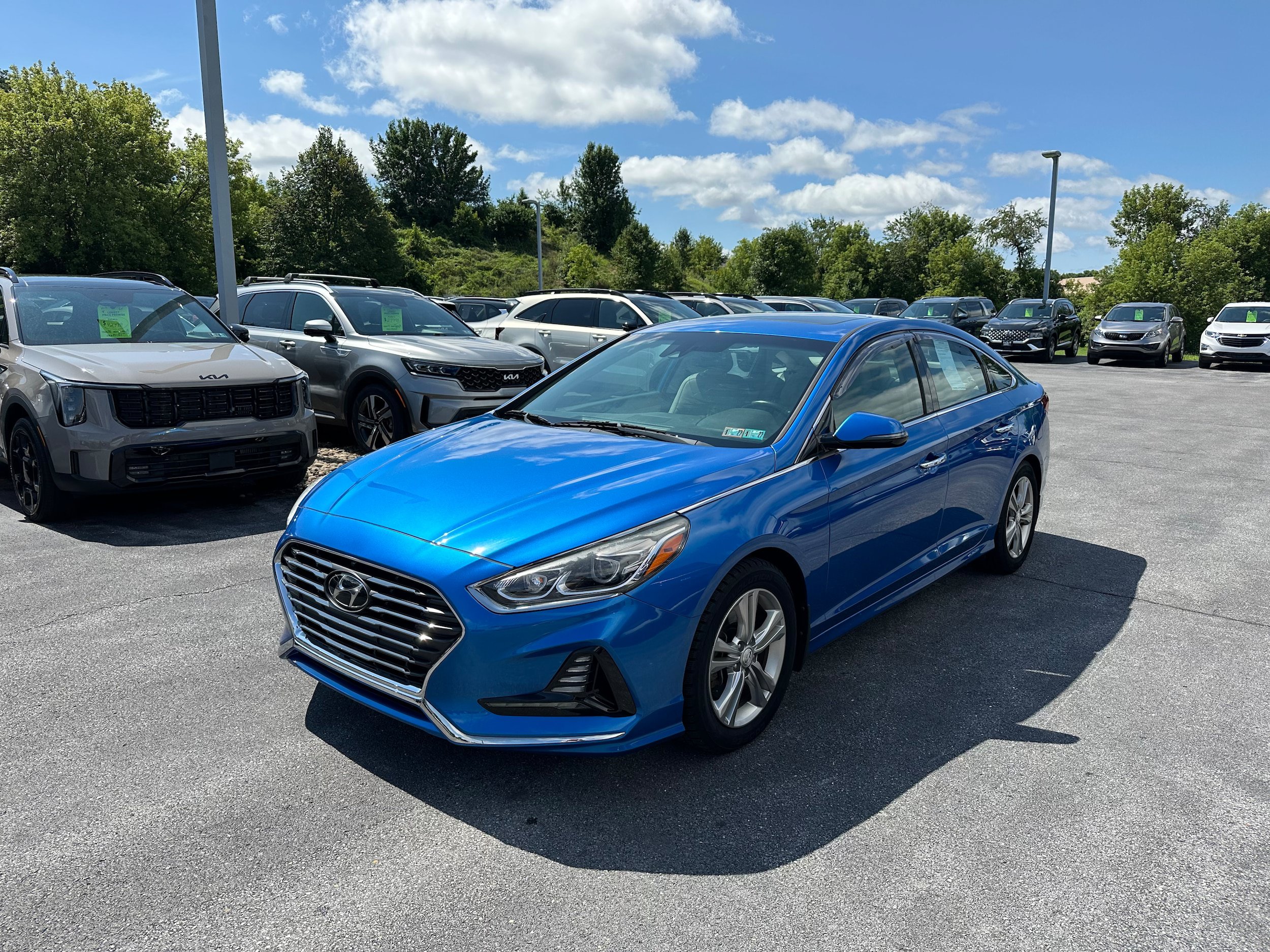 Used 2018 Hyundai Sonata Limited w/ Limited Ultimate Package 03 FWD image 1