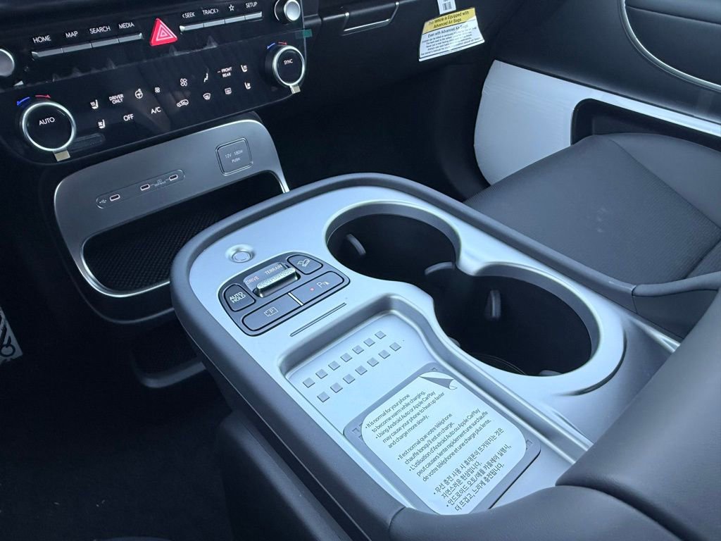 New 2026 Hyundai Ioniq 9 Calligraphy image 19