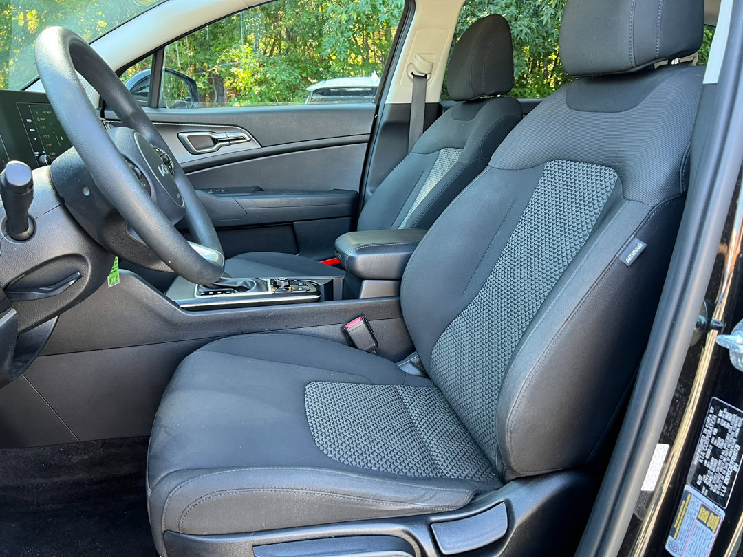 Certified 2023 Kia Sportage LX image 13