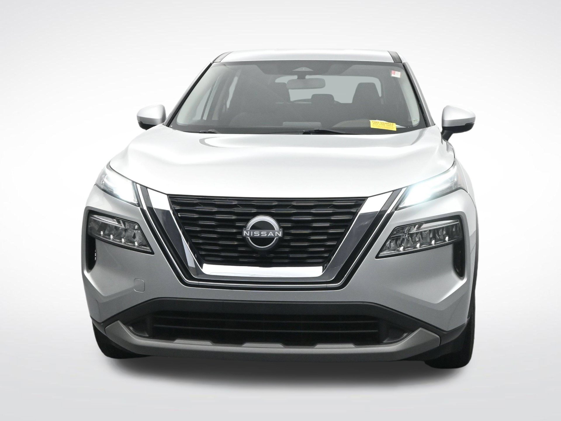 Used 2023 Nissan Rogue SV FWD image 2