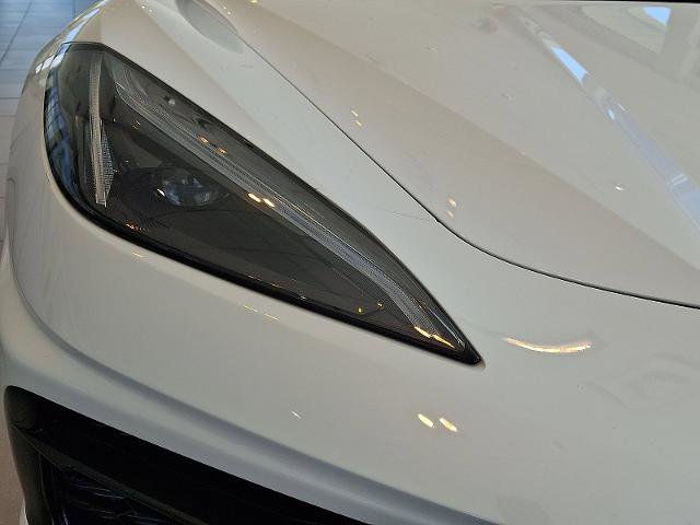 Used 2023 Chevrolet Corvette Stingray Premium Conv w/ Z51 Performance Package image 8