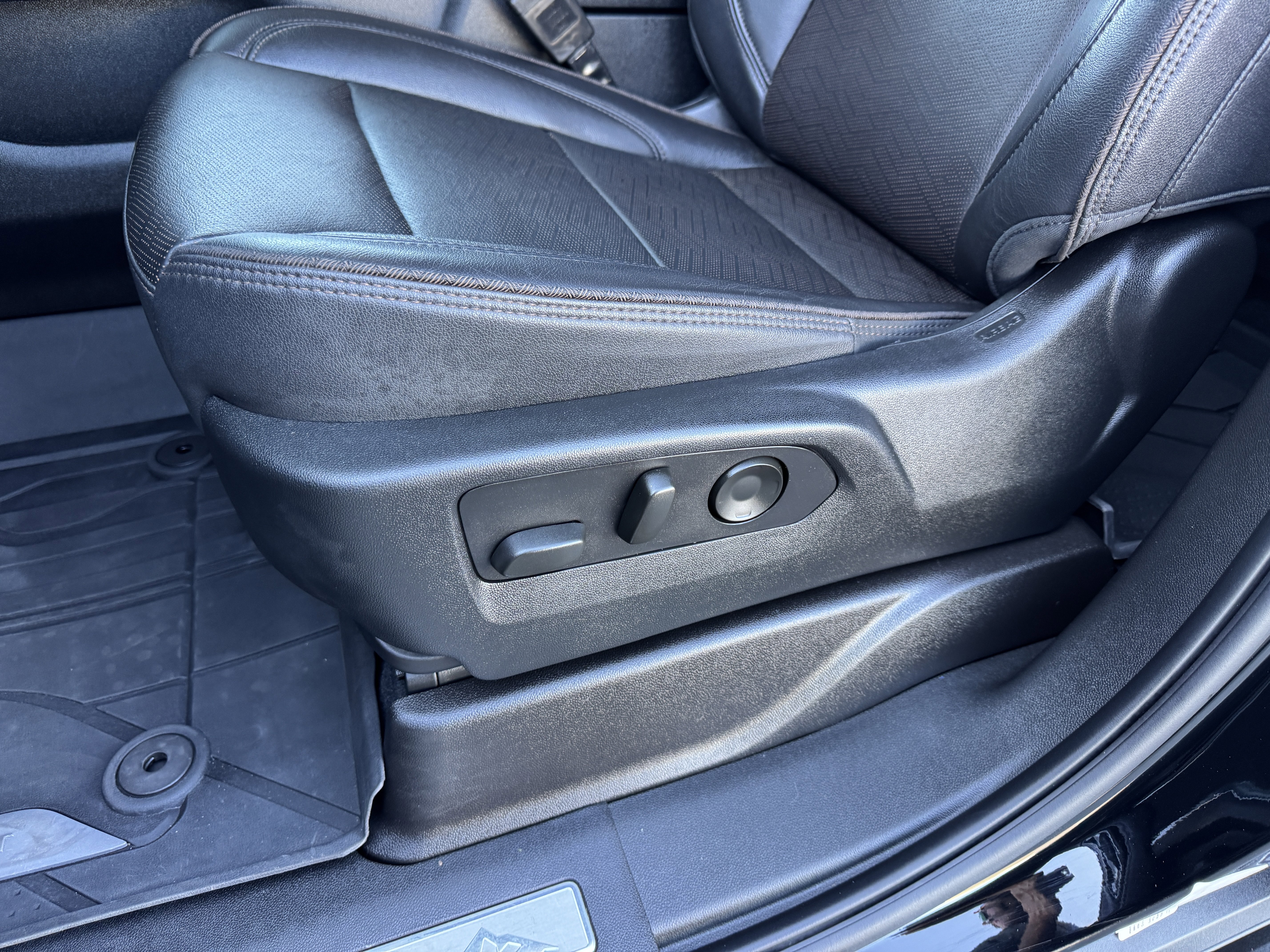 Certified 2023 Chevrolet Tahoe High Country image 13