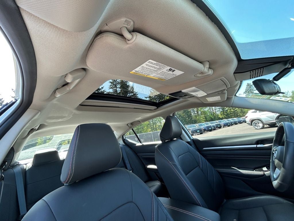 Used 2023 Nissan Altima 2.5 SR w/ SR Premium Package AWD/4WD image 25