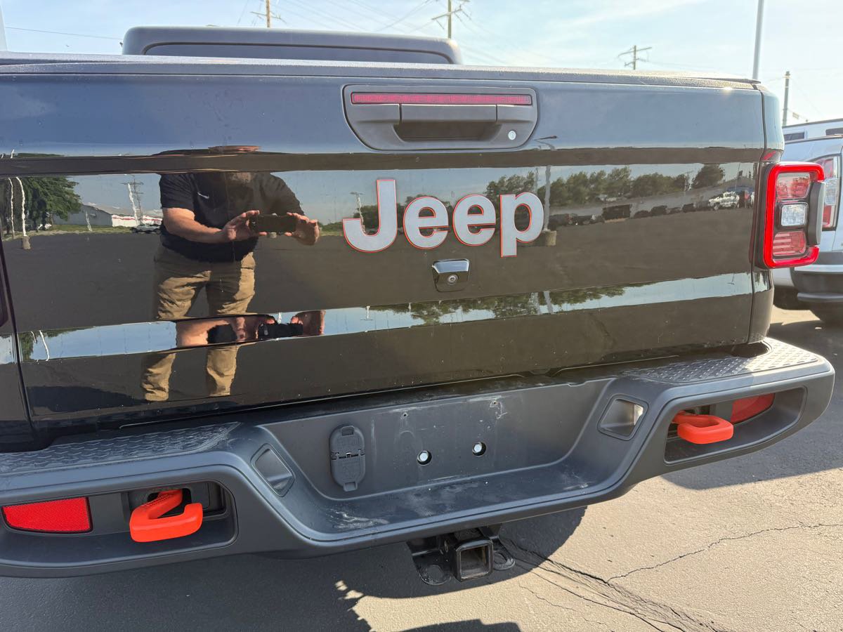 Used 2021 Jeep Gladiator Mojave image 7