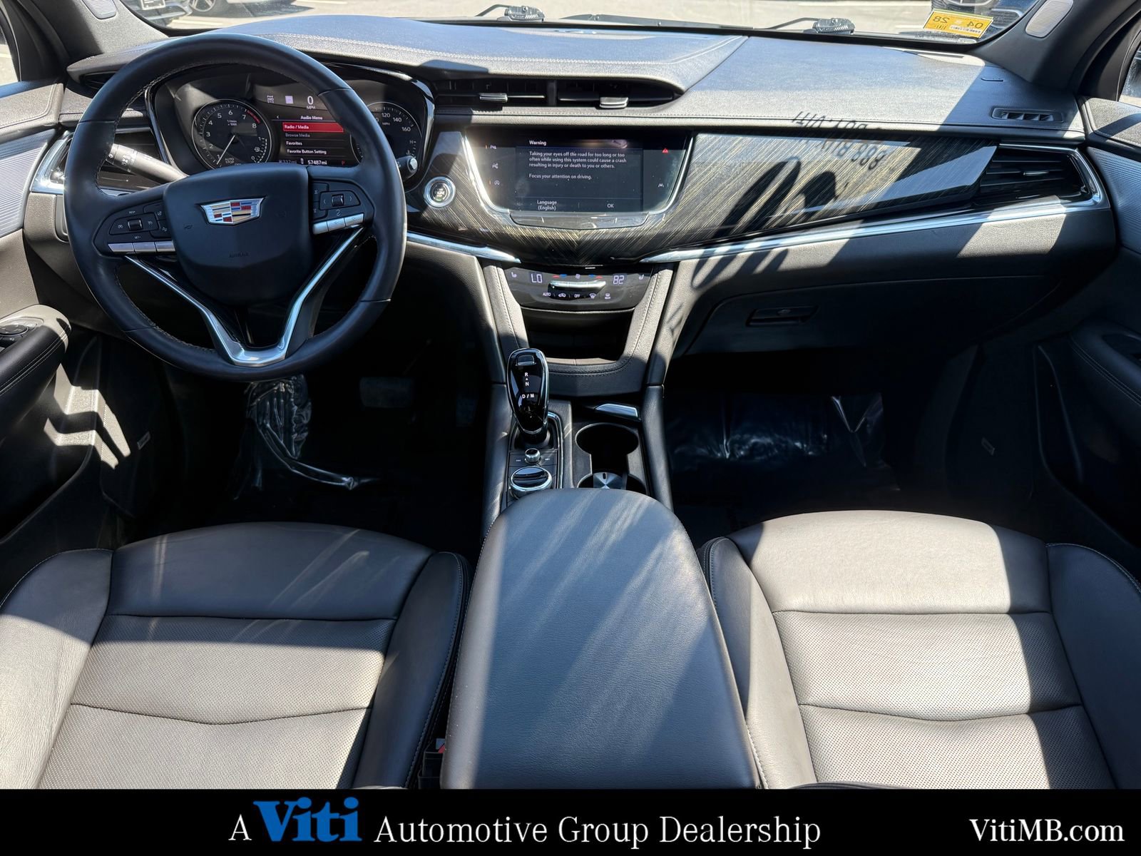 Used 2020 Cadillac XT6 Premium Luxury AWD/4WD image 2
