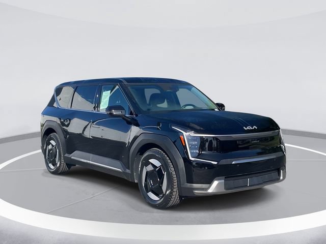 Used 2024 Kia EV9 Light Long Range RWD image 1