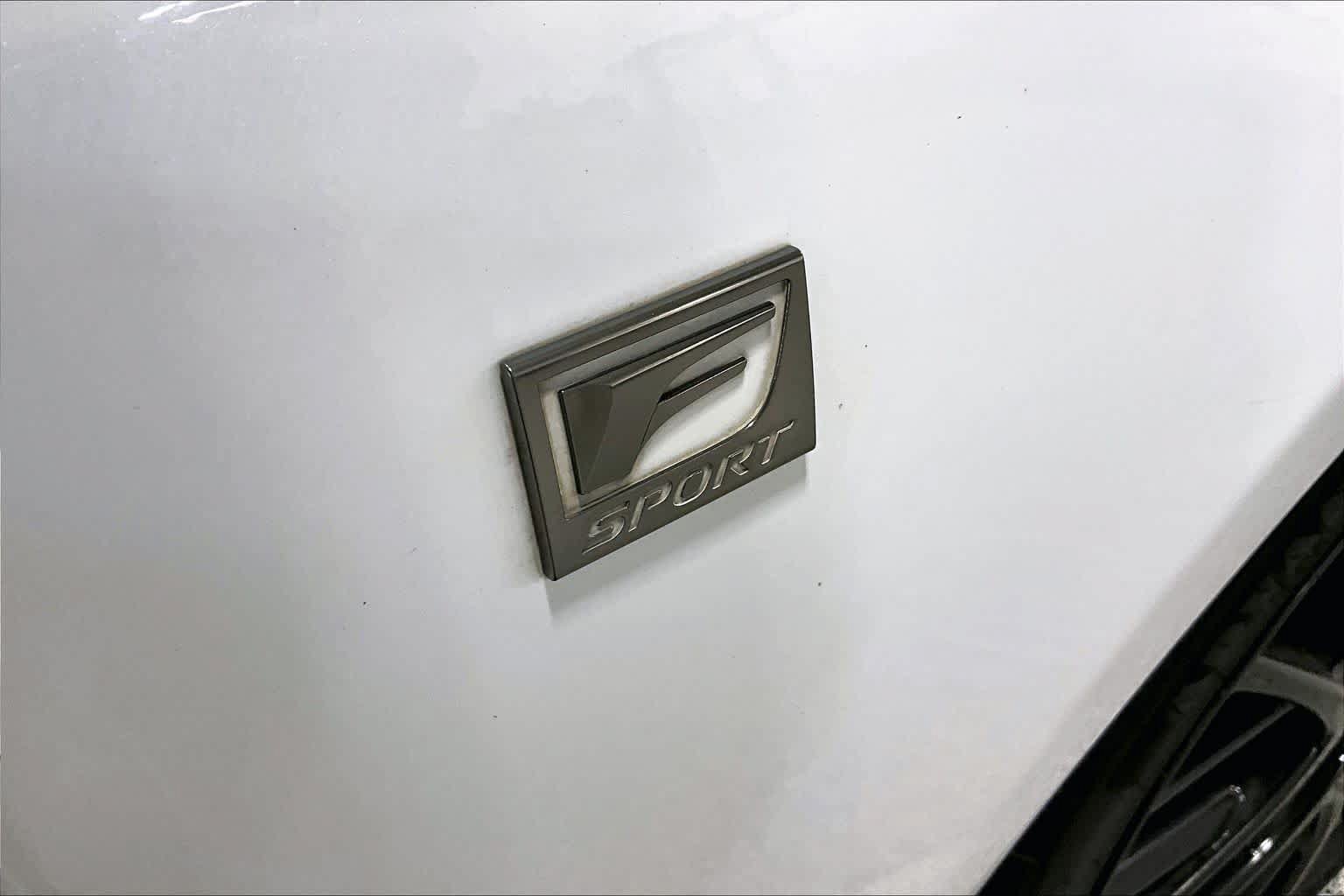 Used 2016 Lexus RC 200t RWD image 14