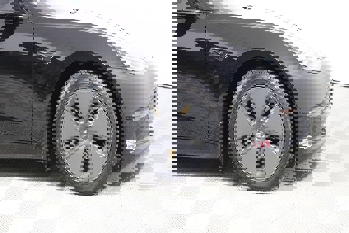 Used 2022 Tesla Model 3 Long Range image 37