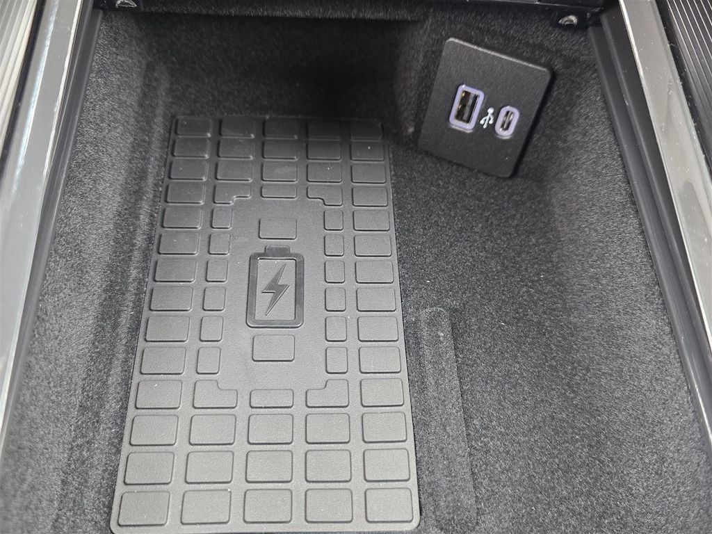 New 2025 Lincoln Corsair Grand Touring w/ Equipment Group 302A image 21