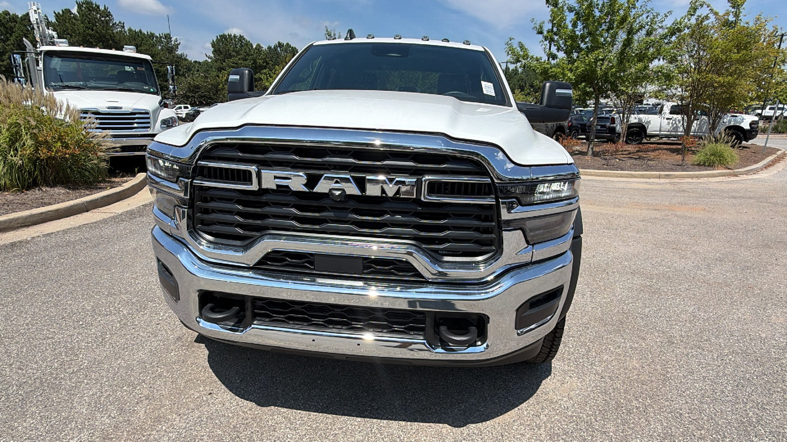 New 2026 RAM 5500 Tradesman w/ Chrome Appearance Group AWD/4WD image 3