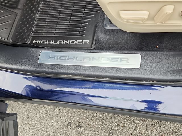 Certified 2020 Toyota Highlander Limited AWD/4WD image 15