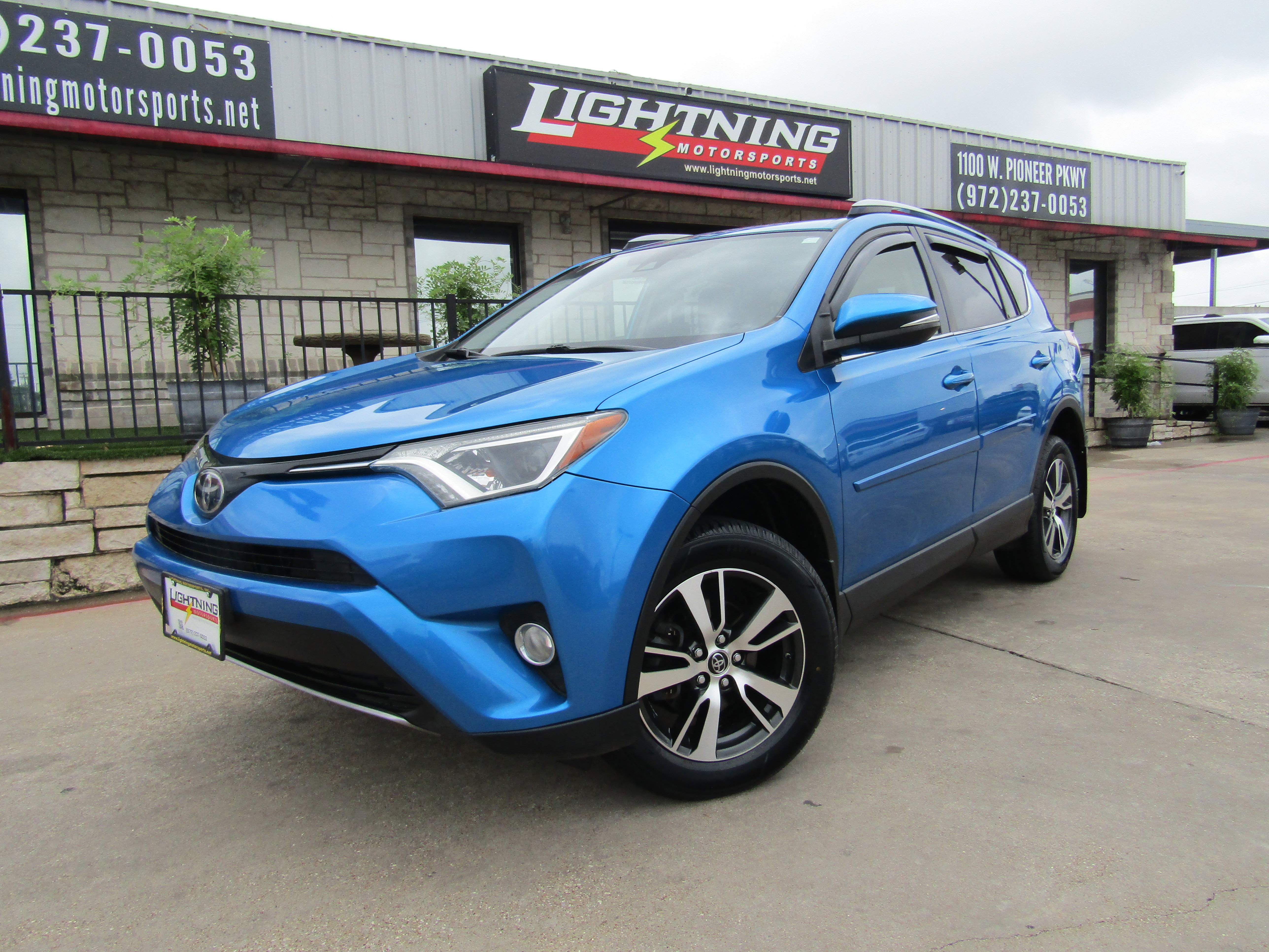 Used 2017 Toyota RAV4 XLE w/ Protection Package