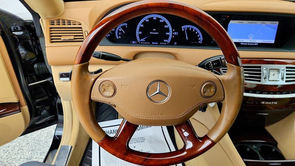 Used 2010 Mercedes-Benz CL 550 4MATIC image 13