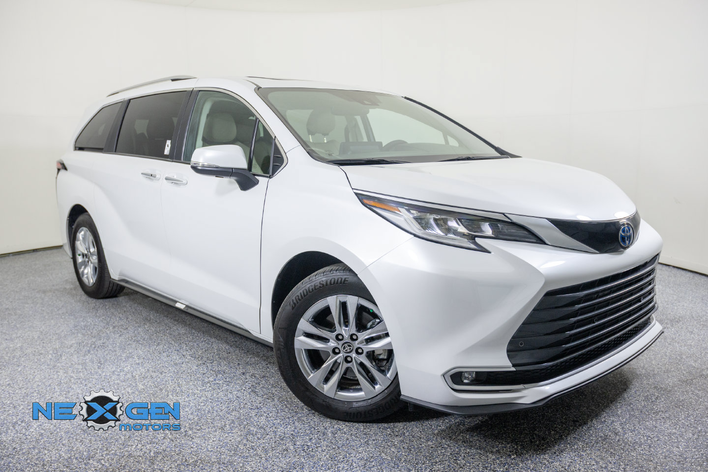 Used 2024 Toyota Sienna Limited