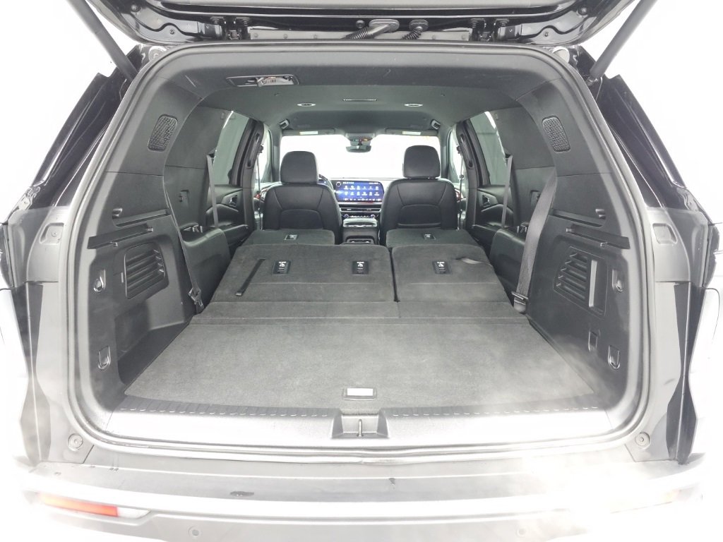 Used 2024 Chevrolet Traverse Z71 w/ Enhanced Driving Package image 60