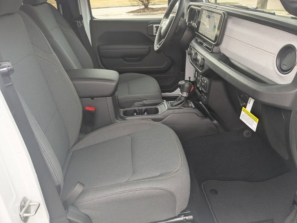 New 2026 Jeep Gladiator Sport AWD/4WD image 30
