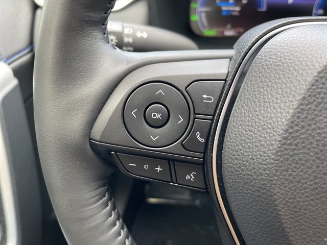 Used 2025 Toyota RAV4 XSE w/ Advanced Technology Package AWD/4WD image 19