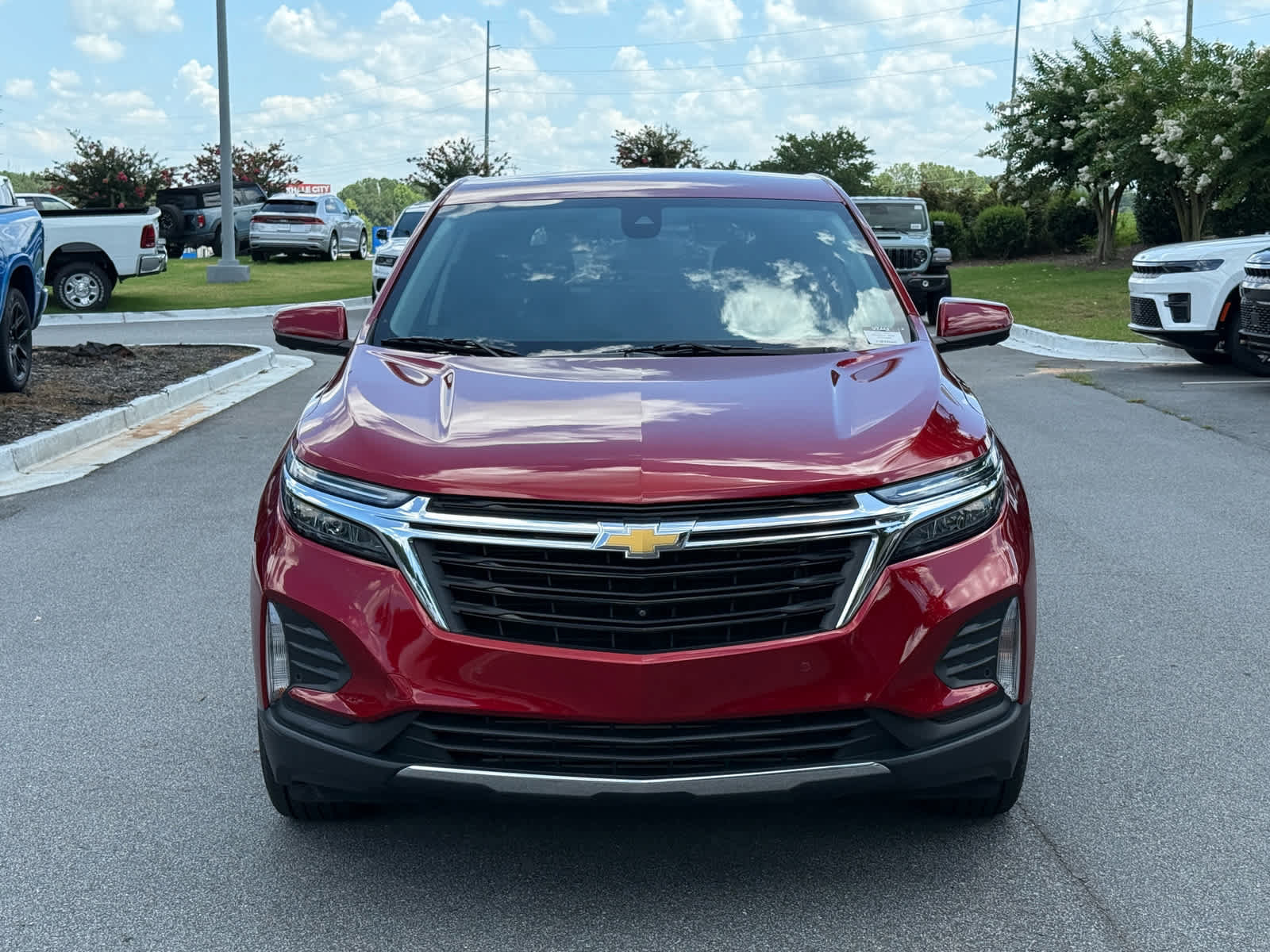 Used 2024 Chevrolet Equinox LT FWD image 8