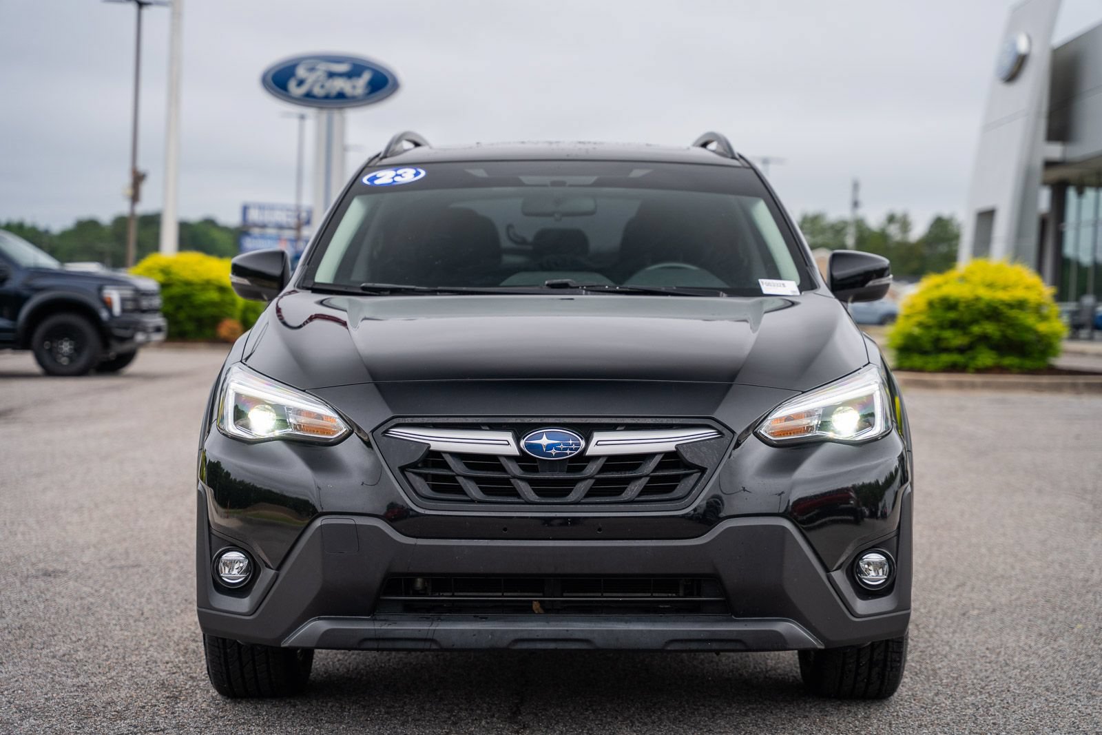 Used 2023 Subaru Crosstrek 2.5i Limited AWD/4WD image 2
