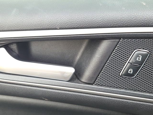 Used 2022 Ford Edge ST-Line w/ Class II Trailer Tow Package image 25