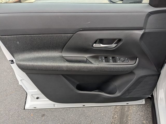 New 2026 Nissan Kicks SV w/ Cold Weather Package FWD image 11