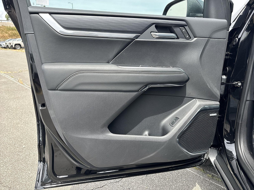 New 2026 GMC Acadia Elevation FWD image 18
