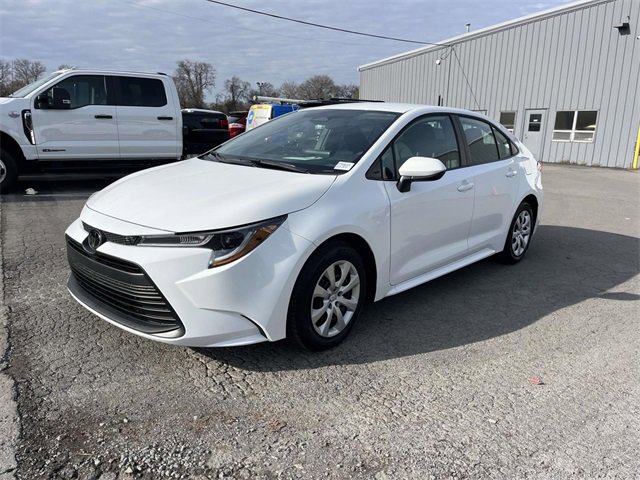 Used 2026 Toyota Corolla LE image 7