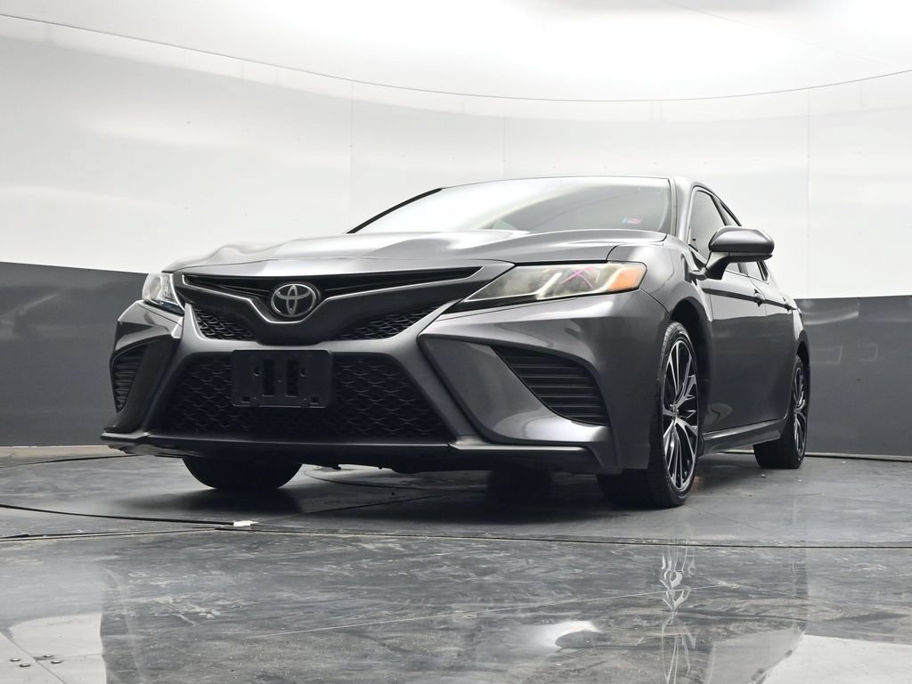 Used 2020 Toyota Camry SE FWD image 26