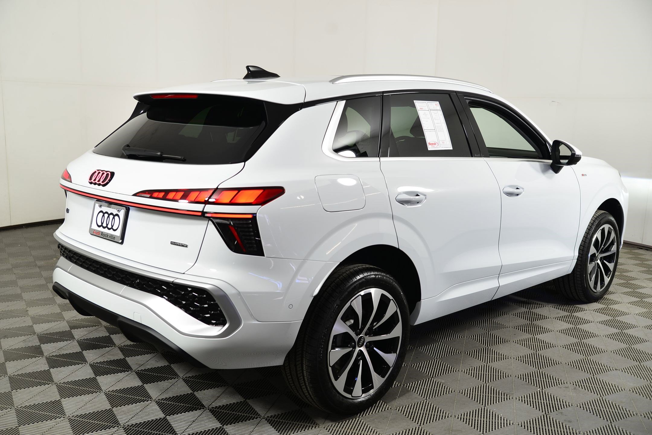 New 2026 Audi Q3 quattro 2.0T image 9
