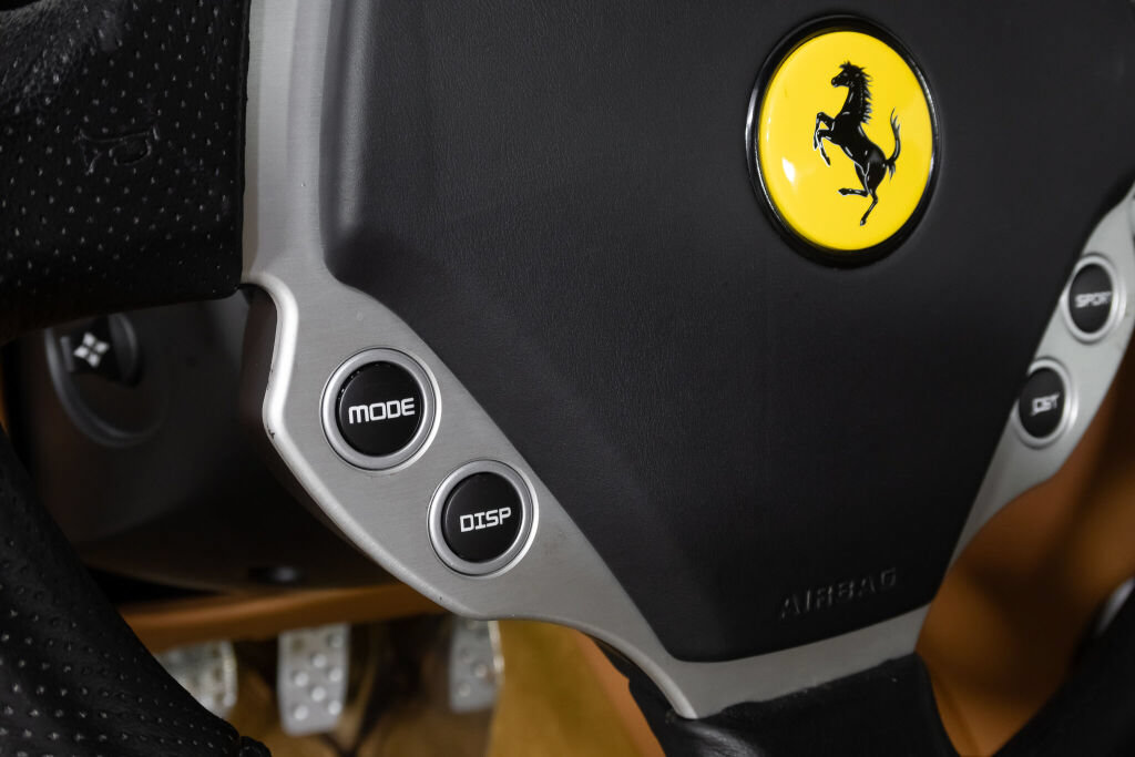 Used 2005 Ferrari 612 Scaglietti RWD image 35