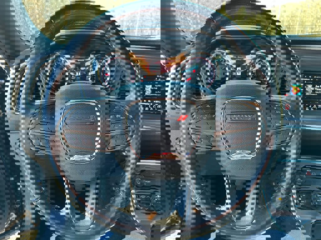 Used 2021 Dodge Challenger SXT image 14