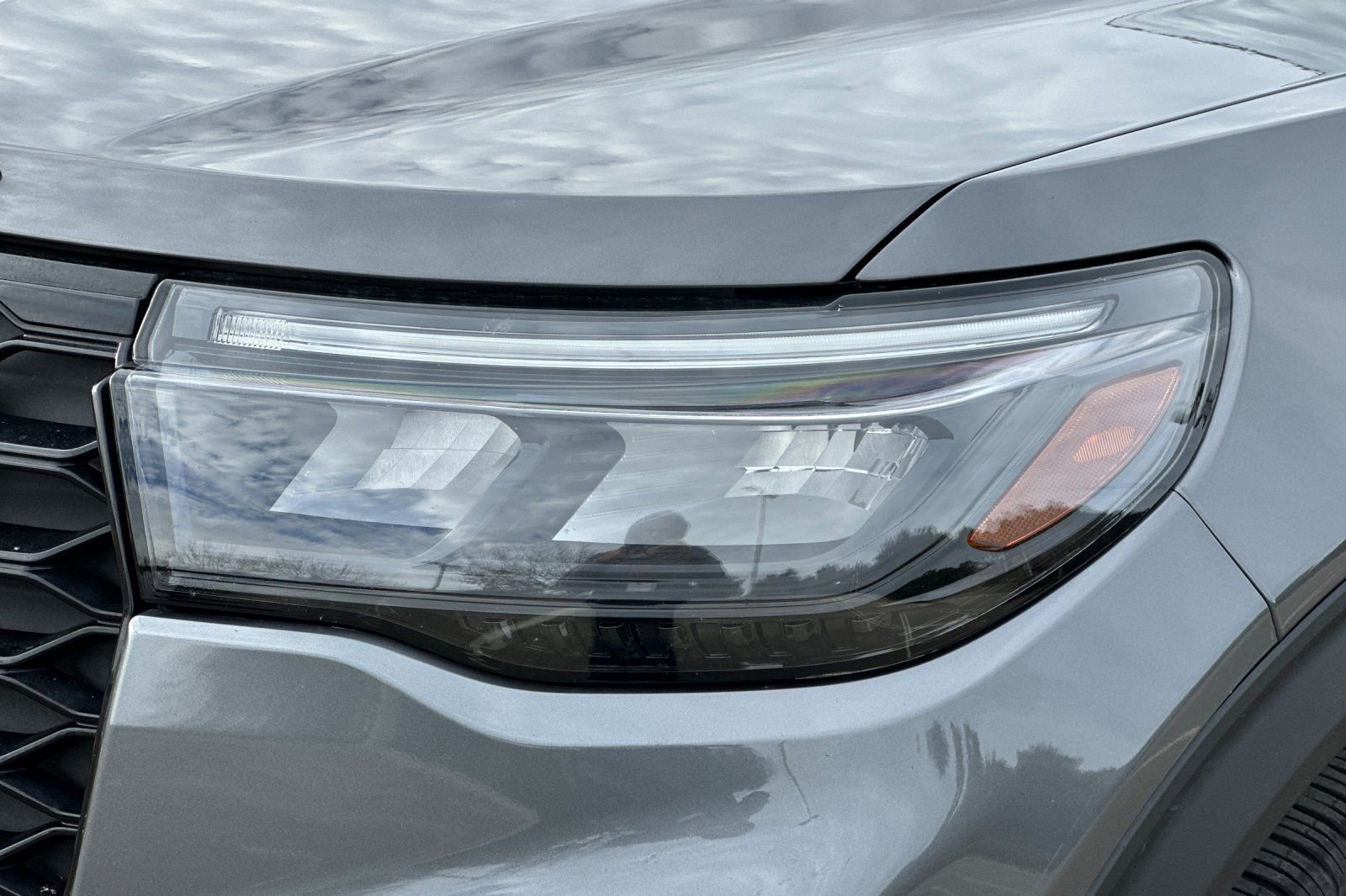 Used 2025 Ford Explorer ST-Line w/ ST-Line Street Pack image 55