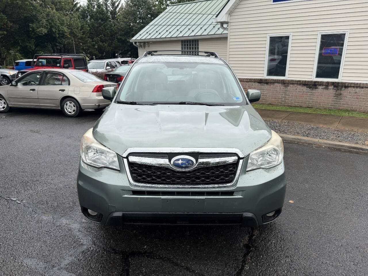 Used 2014 Subaru Forester 2.5i Premium w/ Popular Package #1 AWD/4WD image 2