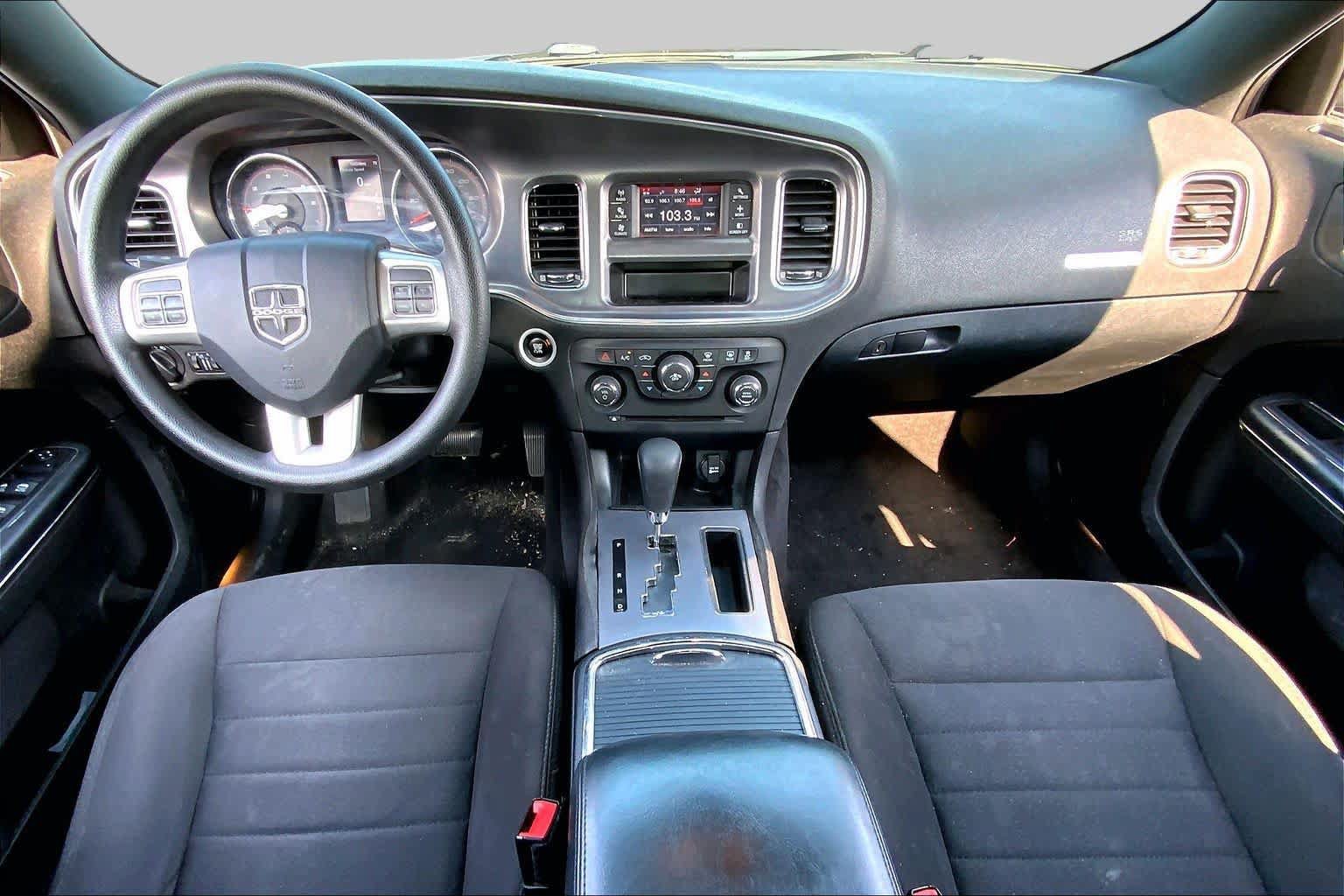 Used 2014 Dodge Charger SE RWD image 16