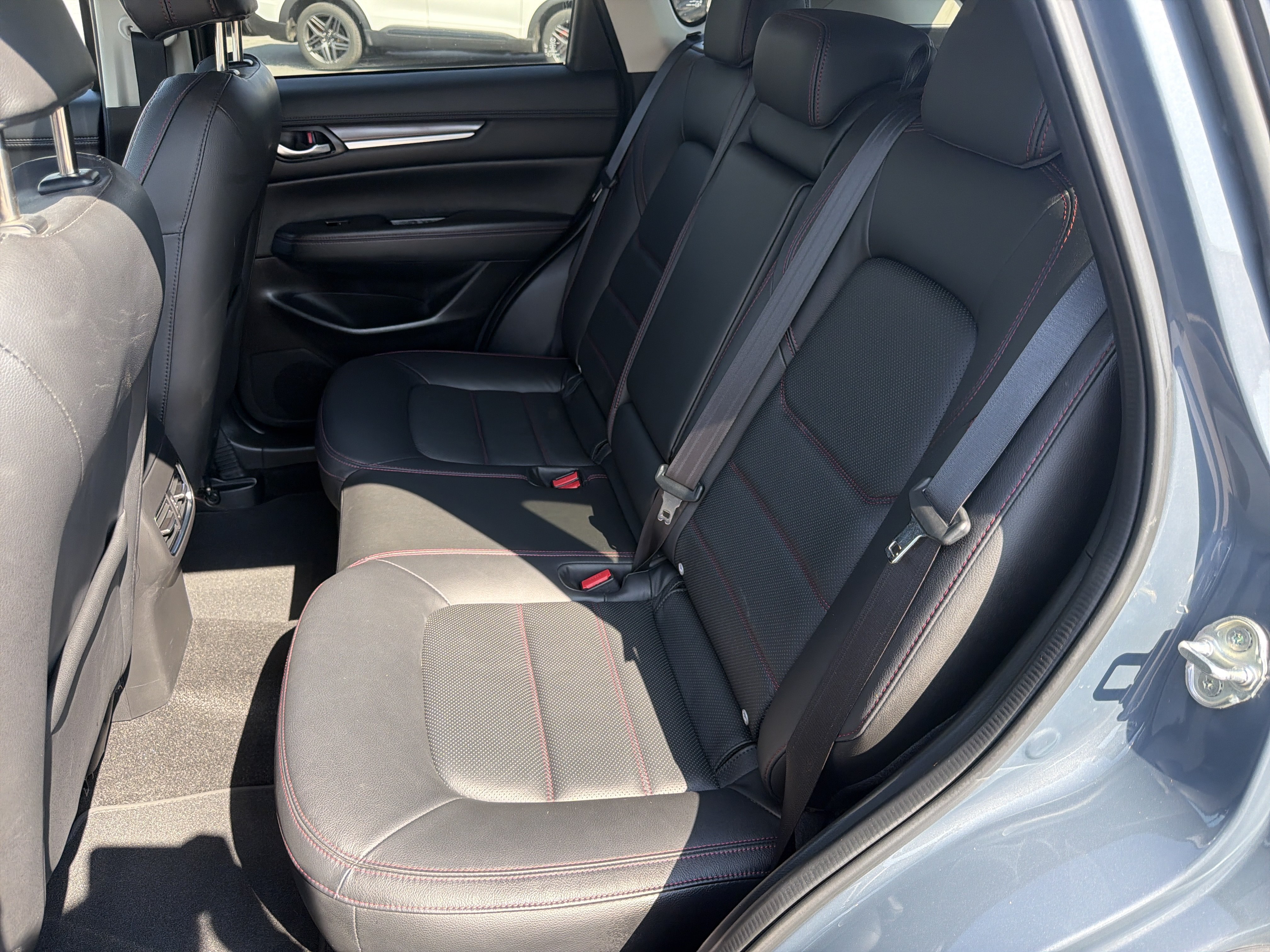 Used 2025 MAZDA CX-5 Carbon Edition AWD/4WD image 13